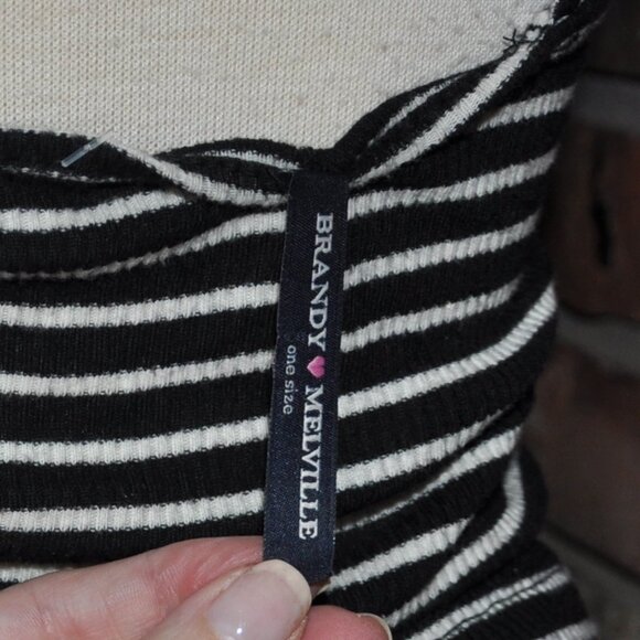Brandy Melville Black & White Striped Tank Top O/S - Picture 6 of 6